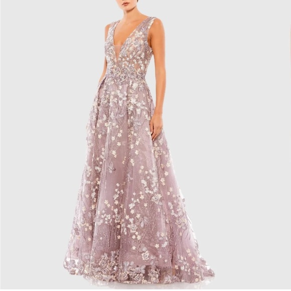 NWT MAC DUGGAL Purple Floral Embroidered Illusion V-Neck Gown - Picture 1 of 8